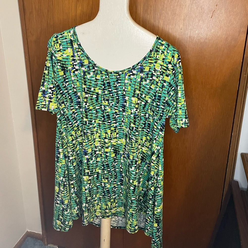 LulaRoe Perfect Tee